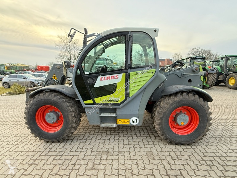 Încărcător telescopic Claas 7055