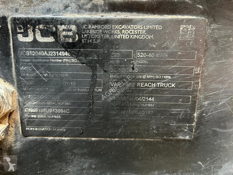 Încărcător telescopic JCB