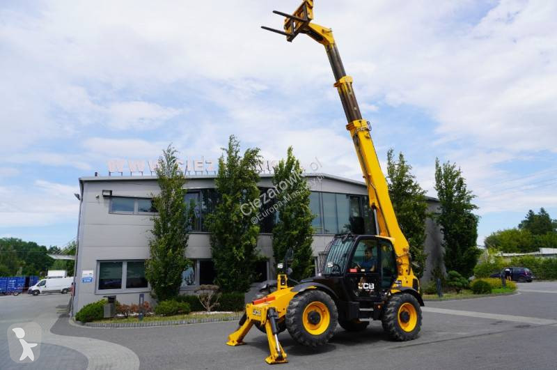 Încărcător telescopic JCB 14 m / 1800 MTH