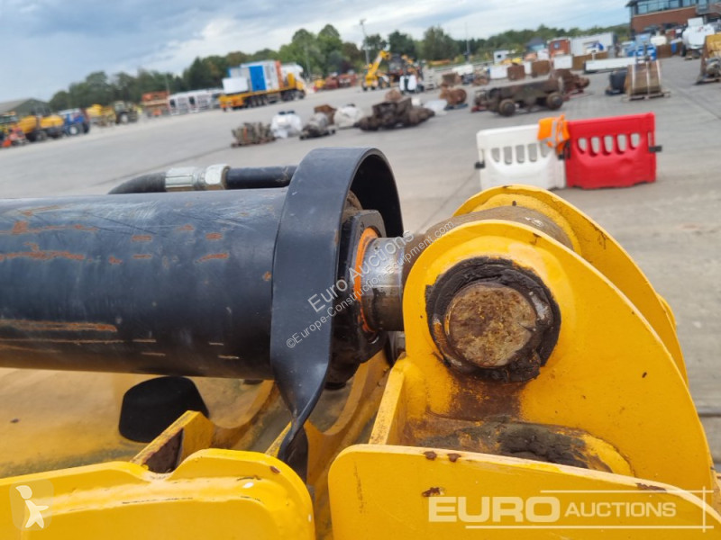 Teleskopický vozík JCB 540-140 Hi Viz
