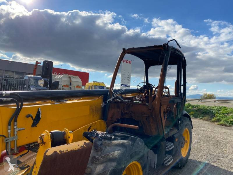 رافعة شوكية تلسكوبية JCB 540-140 -1er Main...