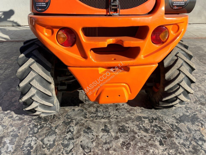 Teleskoplastare Ausa T144