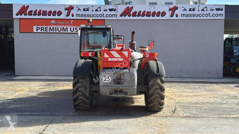 رافعة شوكية تلسكوبية Manitou 4x4x4