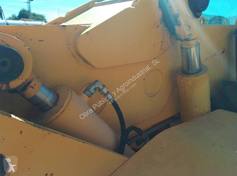 رافعة شوكية تلسكوبية Manitou