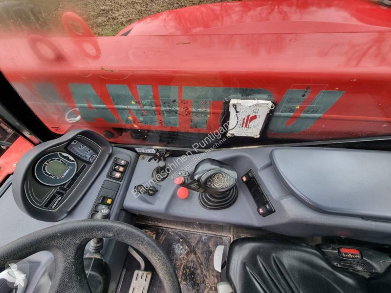 رافعة شوكية تلسكوبية Manitou