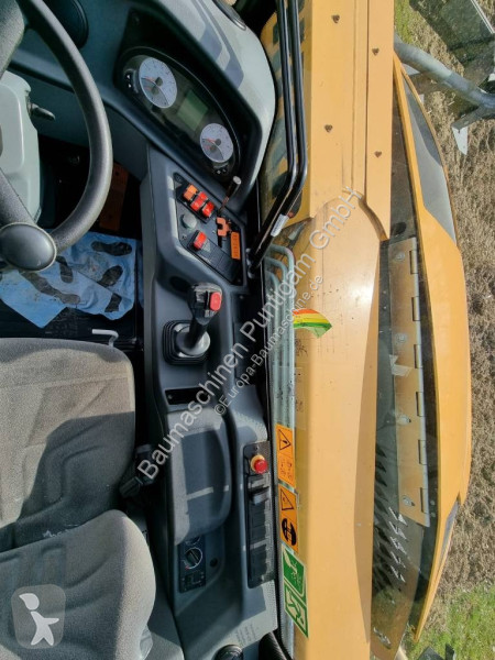 رافعة شوكية تلسكوبية Liebherr T 32-7