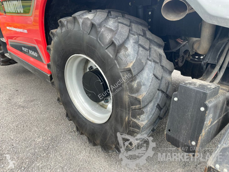 Телескопічний навантажувач Manitou MRT 3060