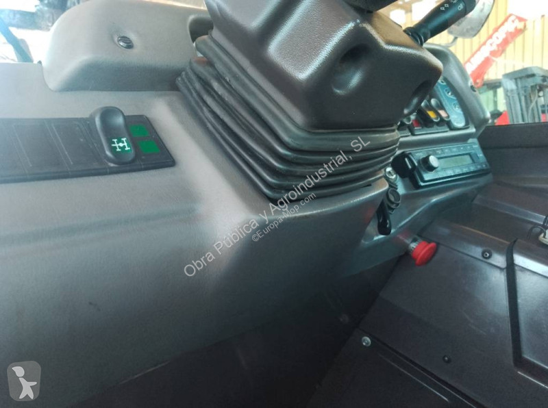 Teleskopisk truck Manitou MLT 845
