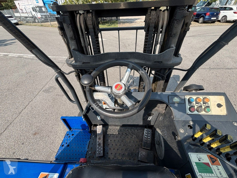 Teleskopisk truck  F3 151...