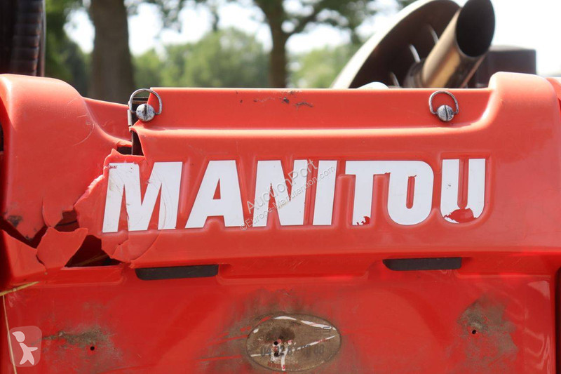 Телескопичен товарач Manitou