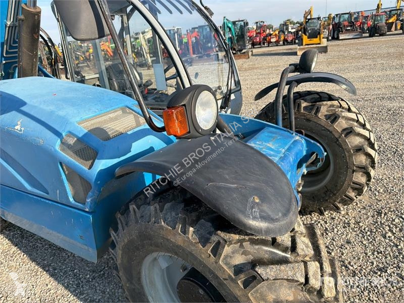 伸缩臂叉车 Genie Telehandler