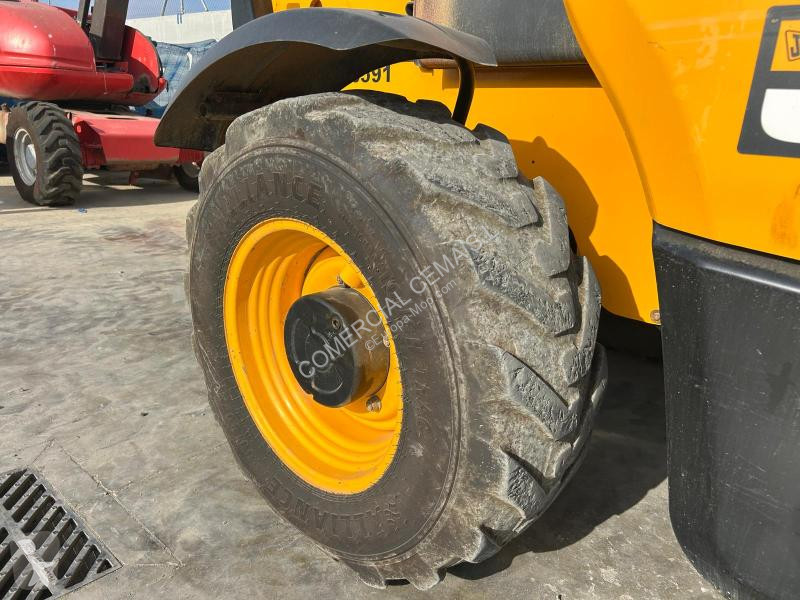 Chariot télescopique JCB