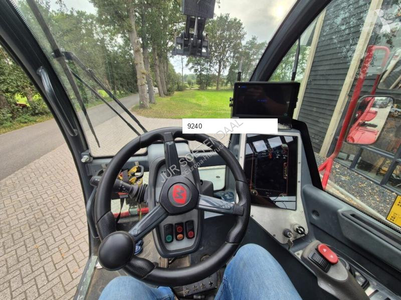 Teleskopický vozík Magni RTH 6.30