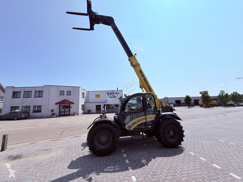 Chariot télescopique New Holland TH7.42...