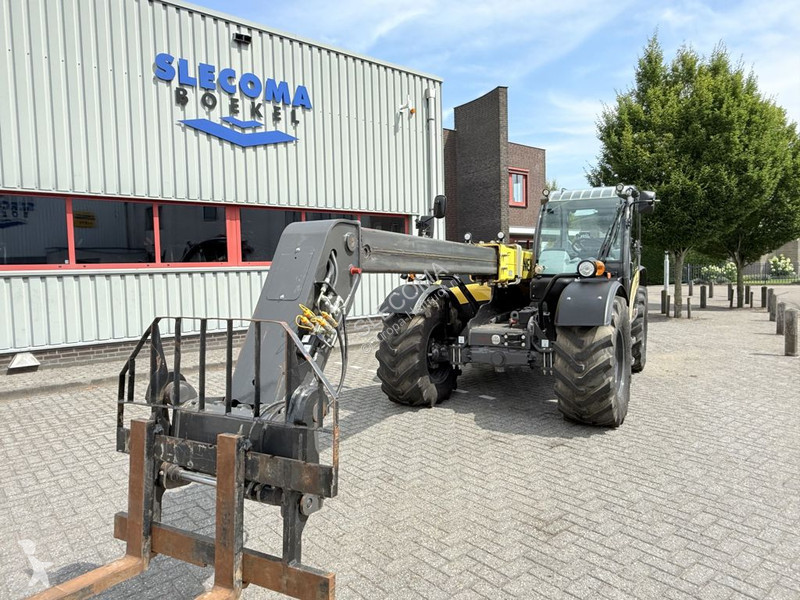 Chariot télescopique New Holland TH7.42 Elite...