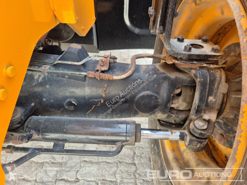 رافعة شوكية تلسكوبية JCB 540-200