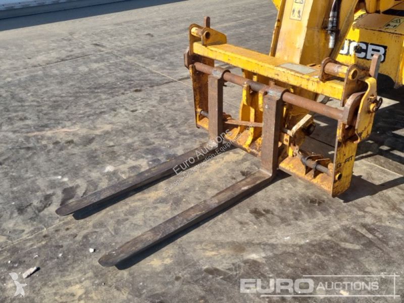 رافعة شوكية تلسكوبية JCB 540-140 Hi Viz