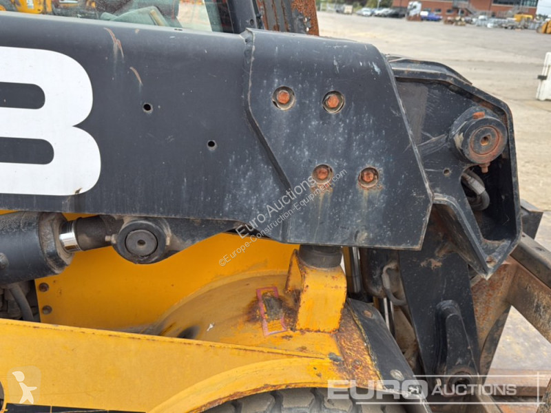 Chariot télescopique JCB