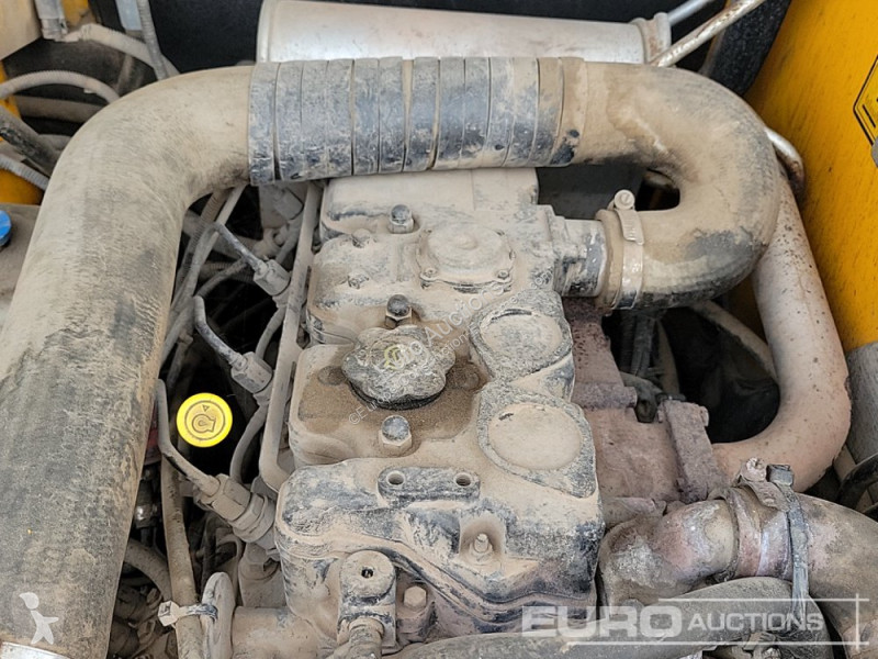 Teleskopický vozík JCB 520-40