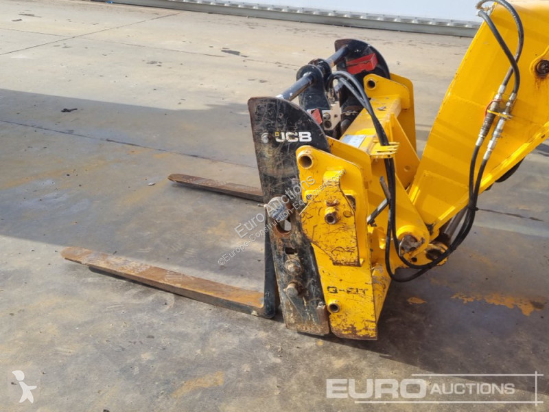 رافعة شوكية تلسكوبية JCB 540-140 Hi Viz