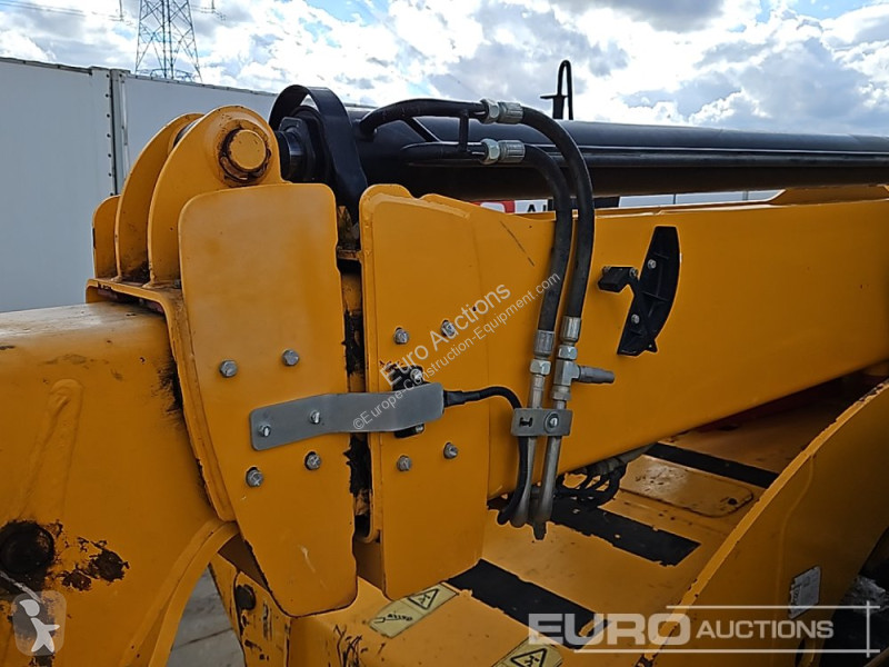 Chariot télescopique JCB 540-140 Hi Viz