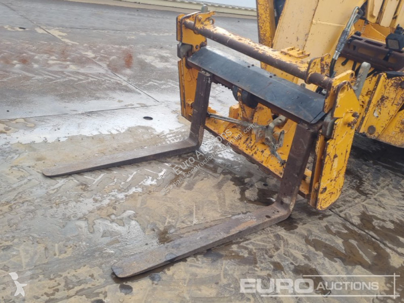 Teleskopický vozík JCB 540-170