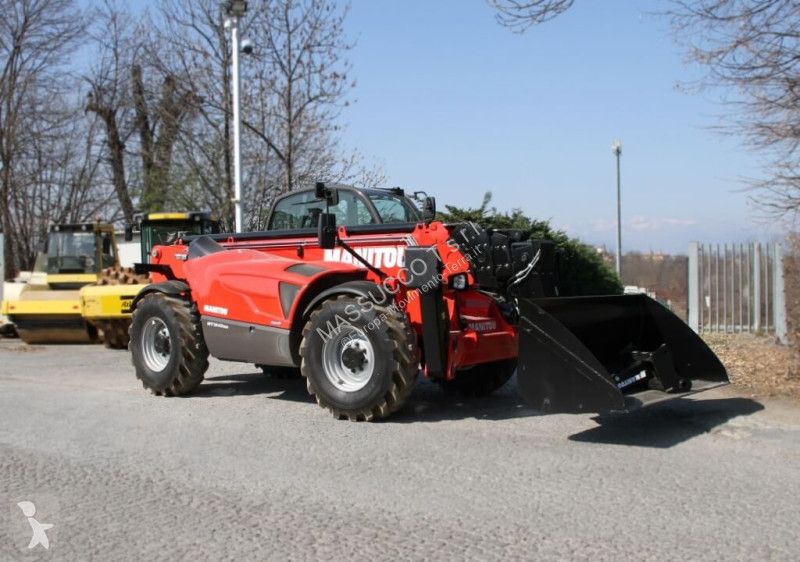 رافعة شوكية تلسكوبية Manitou 100P