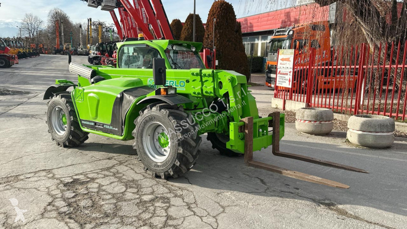 رافعة شوكية تلسكوبية Merlo P28.8L PLUS 4x4