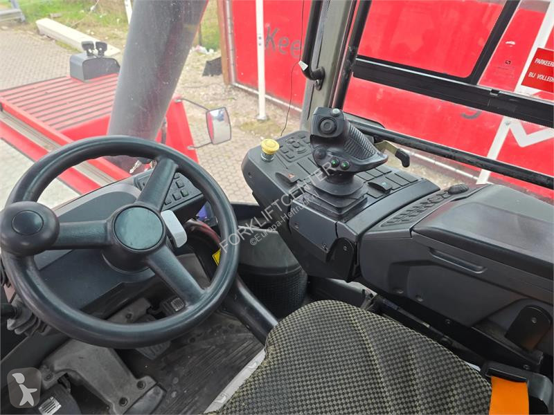 Телескопичен товарач Kalmar DRG450-60S5