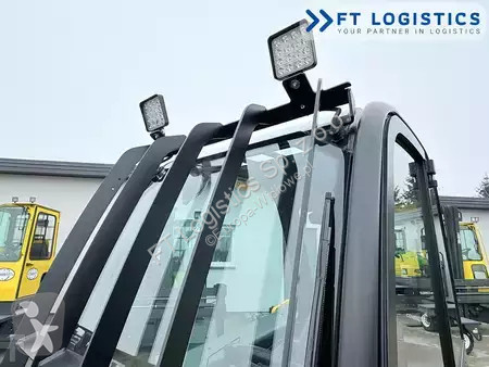 Teleskopický manipulátor JCB