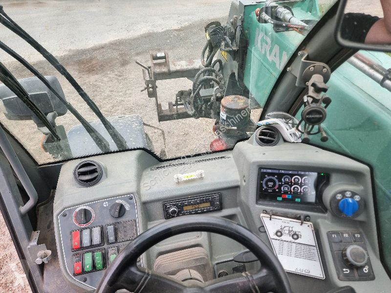 رافعة شوكية تلسكوبية Kramer  KT557 T4