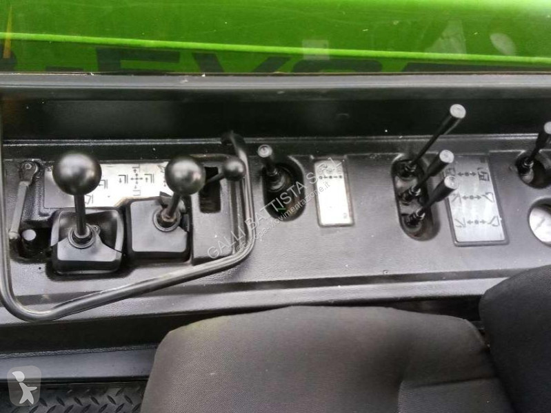 Teleskopický manipulátor Merlo P30.13EVS