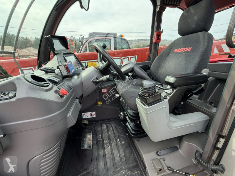 رافعة شوكية تلسكوبية Manitou MRT 3050 + ROTO...