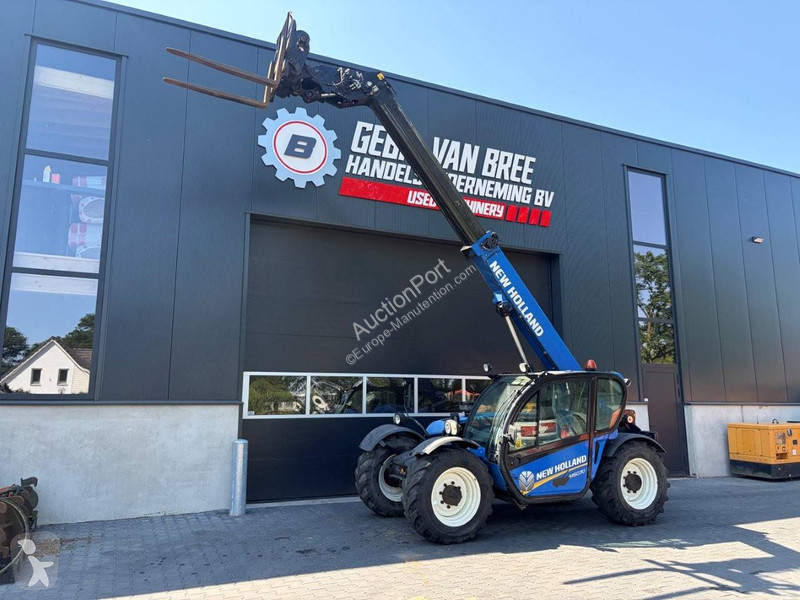 Телескопический погрузчик New Holland LM5030