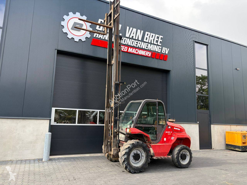 Teleskopický manipulátor Manitou M30-4