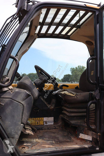 Телескопичен товарач JCB 560-80