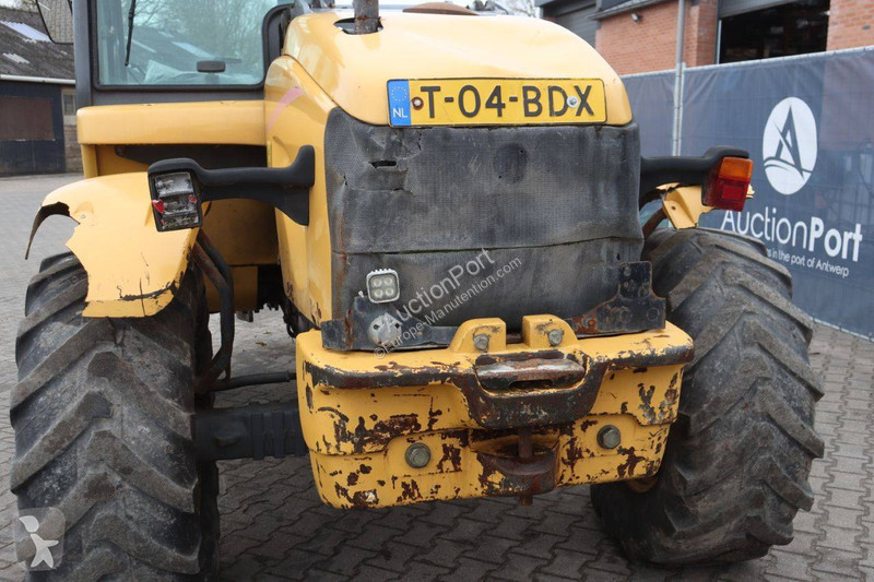 Телескопичен товарач New Holland LM 410