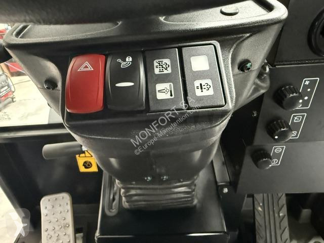 Carretilla telescópica JCB  TM 110