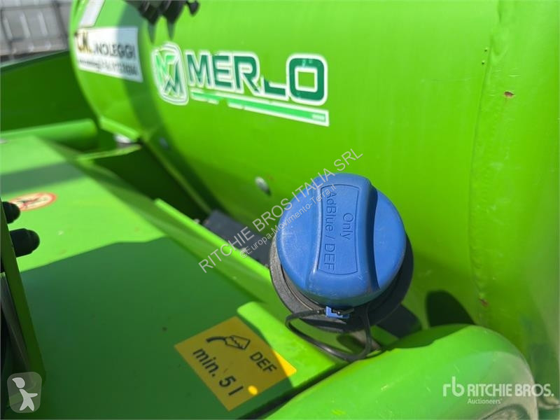 Телескопічний навантажувач Merlo P38.13PLUS