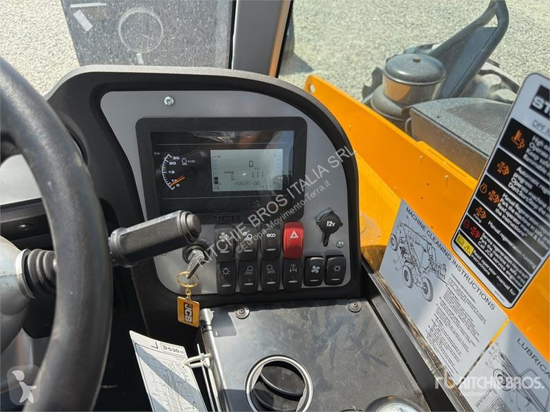 Телескопічний навантажувач JCB 530-70