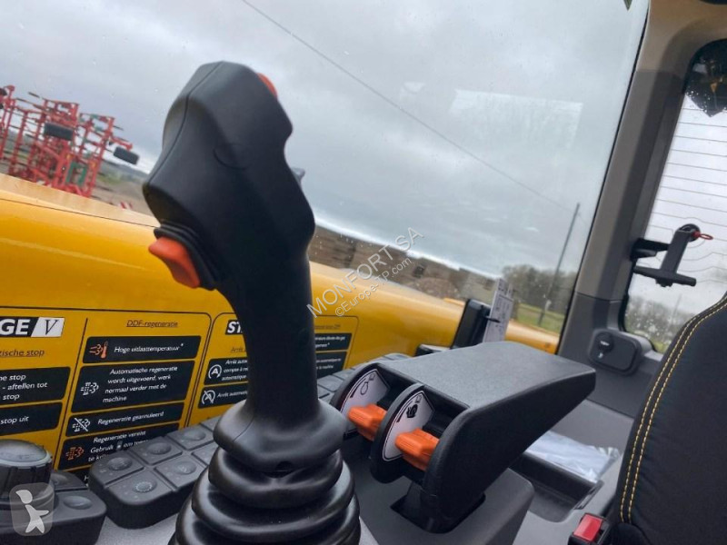 Empilhador braço telescópico  JCB  538-60 AGX DTVT
