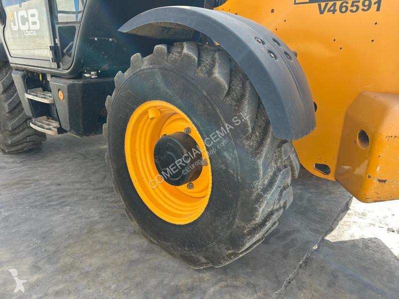 Chariot télescopique JCB