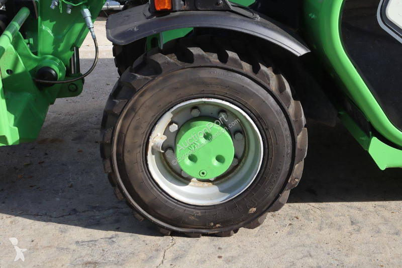 Merlo P27.6 PLUS telescopic handler