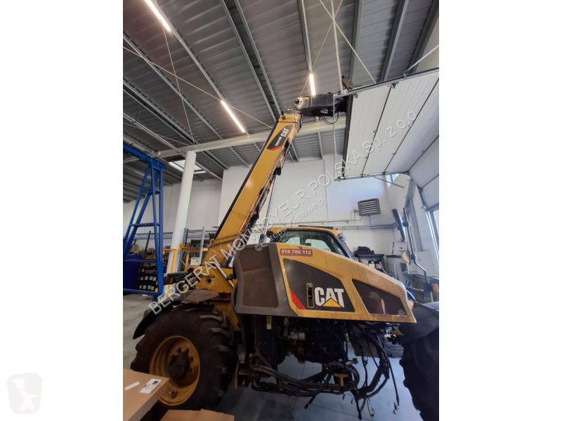 Teleskopický vozík Caterpillar TH3510D