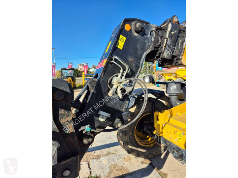 Teleskopický vozík Caterpillar TH3510D