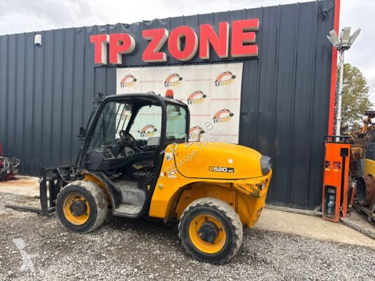 Chariot télescopique JCB