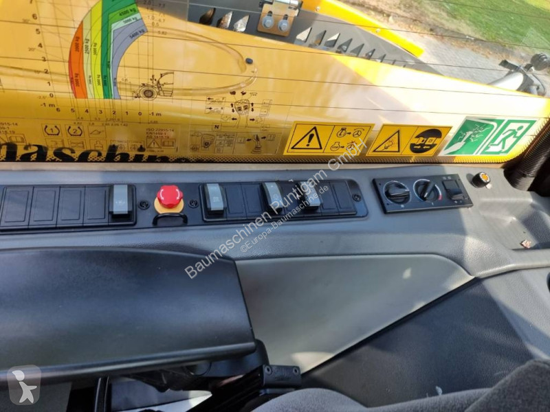 رافعة شوكية تلسكوبية Liebherr T 60-9 S