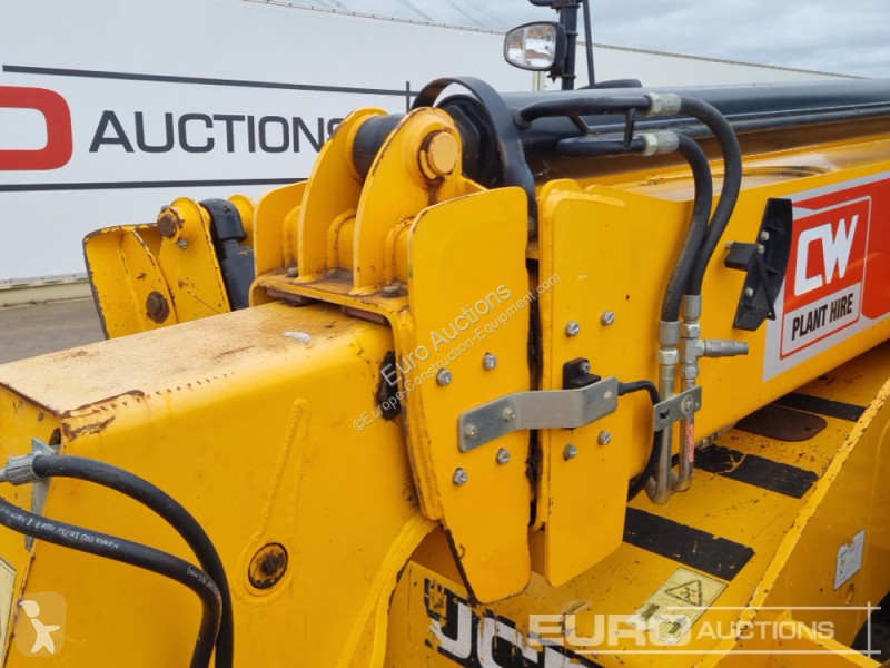 رافعة شوكية تلسكوبية JCB 540-140 Hi Viz