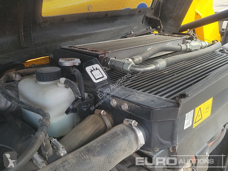 Teleskopický vozík JCB 525-60 Hi Viz