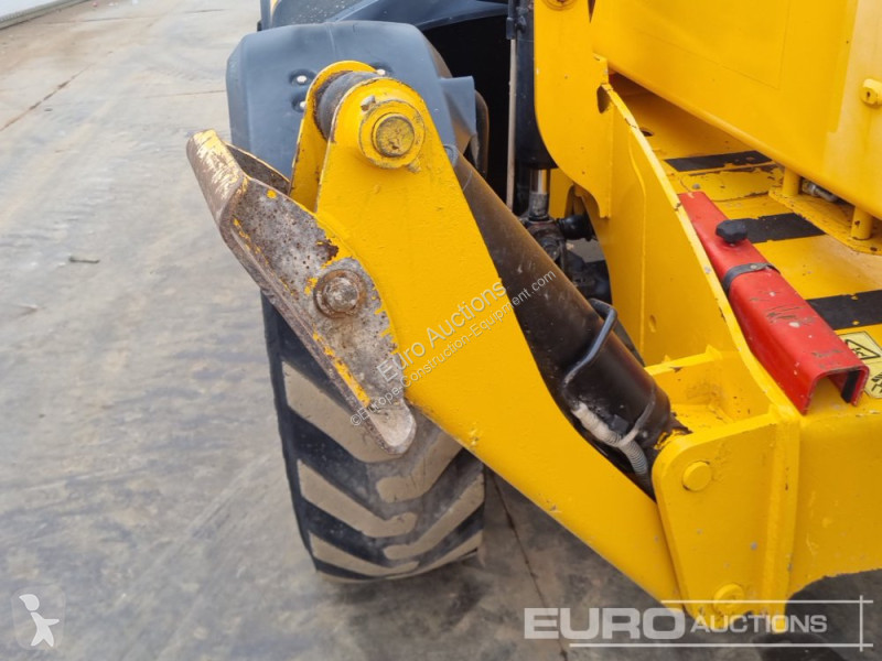 Teleskopický vozík JCB 540-140 Hi Viz